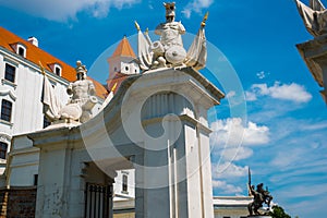 Bratislava, Slovensko: Památník na hradě v Bratislavě, Slovensko