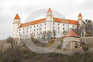 Bratislavský biely hrad v hlavnom meste Slovenska - Bratislave
