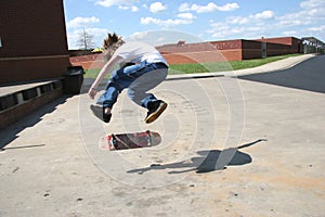 Brave Skateboarder Doing 360 Flip