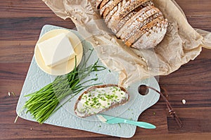 Bread with butter and chives