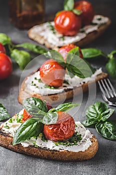 Bread cheese spread baked tomato