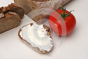 Bread with cream cheese