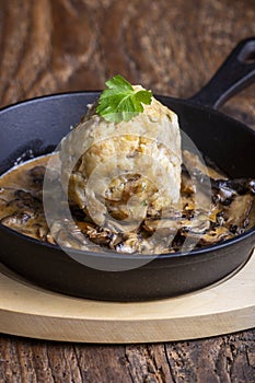 bread dumpling in mushroom sauce