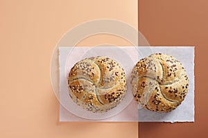 Bread with flax-seeds