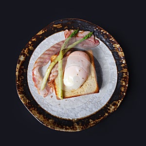 Bread including onzen egg and bacon