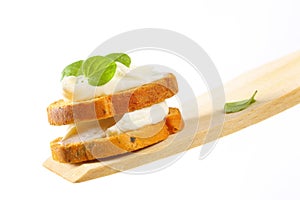 Bread rusks with cream cheese