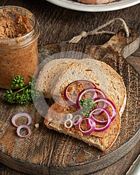 Bread slathered with pork lard mixed with ground cracklings