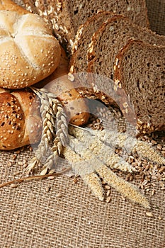 Bread and wheat grains