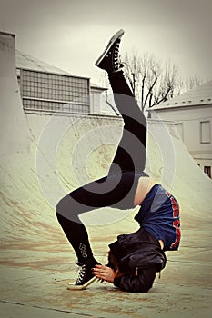 Breakdance girl
