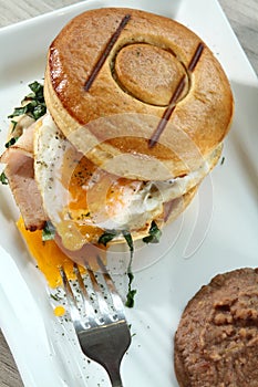 Breakfast on a bisket