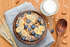 Breakfast cereals with fresh fruits and milk