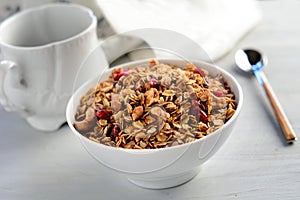 Breakfast cereals: homemade granola