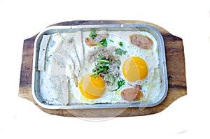 Breakfast egg pan