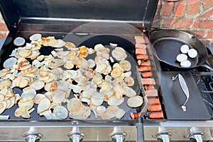 Breakfast on the flattop grill