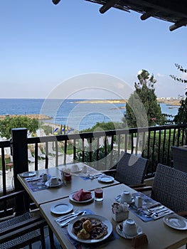 Breakfast by the sea