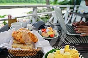 Breakfast while working