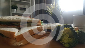 Breakfastime sardin bread