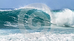 Breaking wave photo
