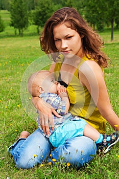 Breastfeeding in the park