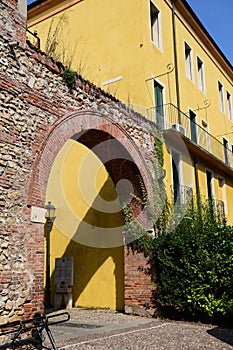 Brick arch leading to giardino salvi, Vicenza