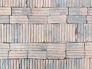 BRICK WELL HORIZONTAL