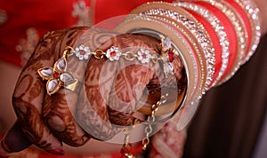 Bridal hand