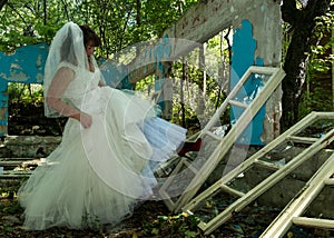 Bride breaking window