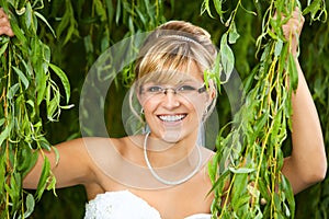 Bride with glasses - eyeglasses