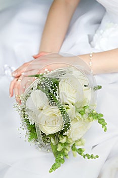 Bride hands photo