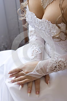 Bride's decollete