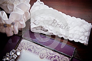 Brides garter