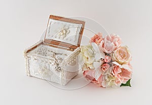 Bridesmaids Bouquet and Jewelry Box