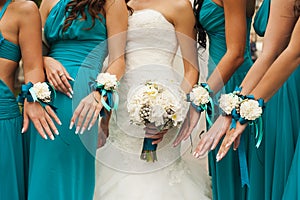 Bridesmaids hands.