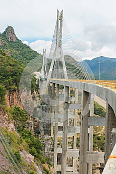 Bridge baluarte