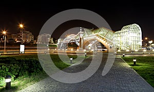 Bridge Bogdan Khmelnitsky (near the Kiyevskaya railway station) lit at night, Moscow, Russia