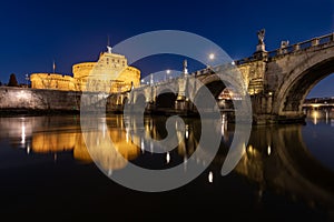 Bridge and castle Sant Angelo at night, Rome