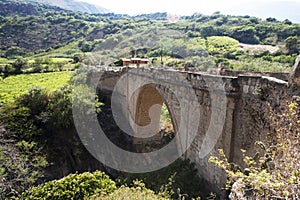 bridge of the colonial era of the year 1654, the construction was started by order of Viceroy Salvatierra made of lime