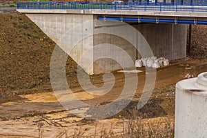 Bridge construction at A 44 to DÃÂ¼sseldorf.