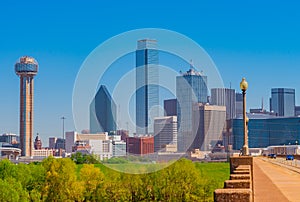 Bridge leads to Dallas skyline in Texas