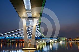 Bridge nocturne photo