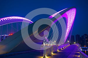 Bridge nocturne photo