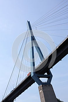 Bridge pillar