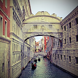 Bridge of sighs in Venice with gondolas