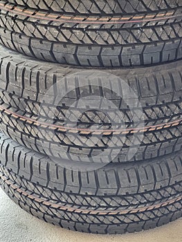 Bridgestone Tyre Tread Pattern view of Nissan patrol