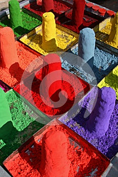 Bright colored powder