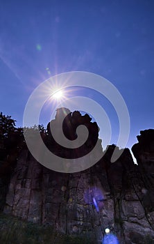 Claro almuerzo el sol para extrano arenisca formación más cercano alemania 