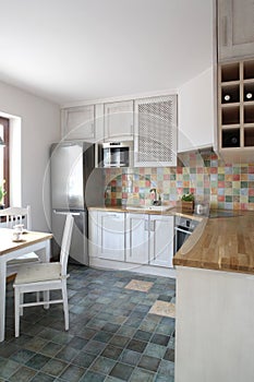 Bright, modern home kitchen