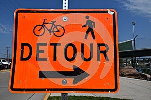 Detour sign instructs bikers and walkers photo