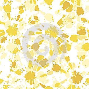 Bright Yellow Monochrome Tie-Dye Shibori Sunburst Circles on White Background Vector Seamless Pattern