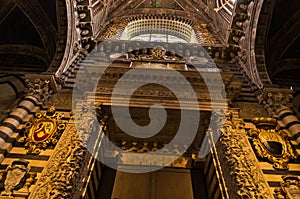 Briliant artistic details inside Siena cathedral